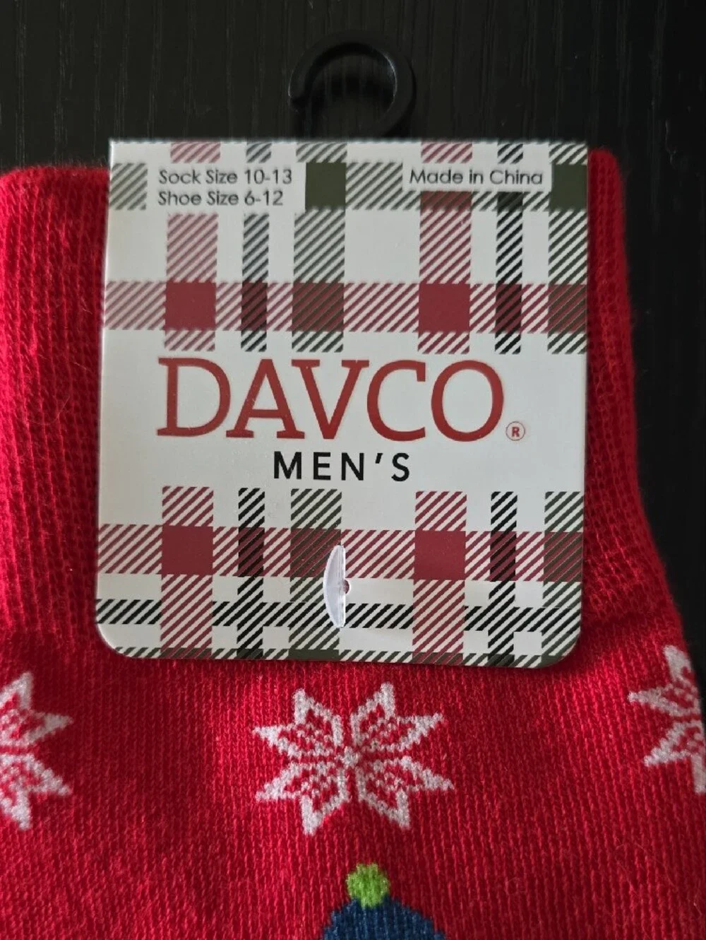 DAVCO Men's Red Holiday Snowman Novelty Socks